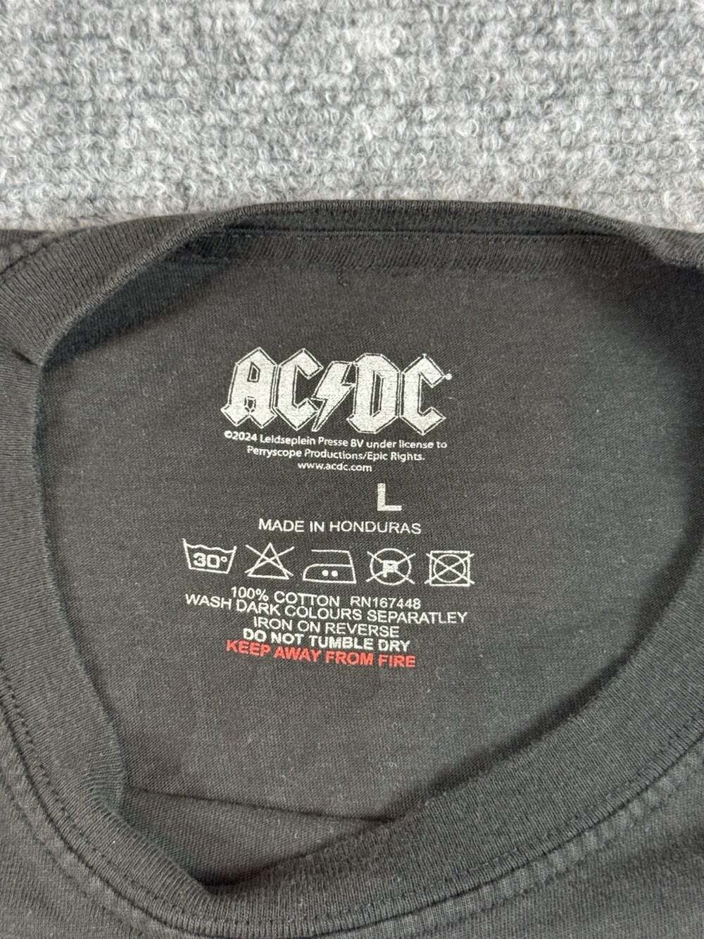 AC/DC Highway To He’ll 1979 World Tour Short Sleeve Tshirt Size Large - Picture 4 of 6